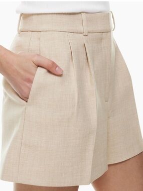 Aritzia Babaton Pleated Mini Short Heather Oat Beige
